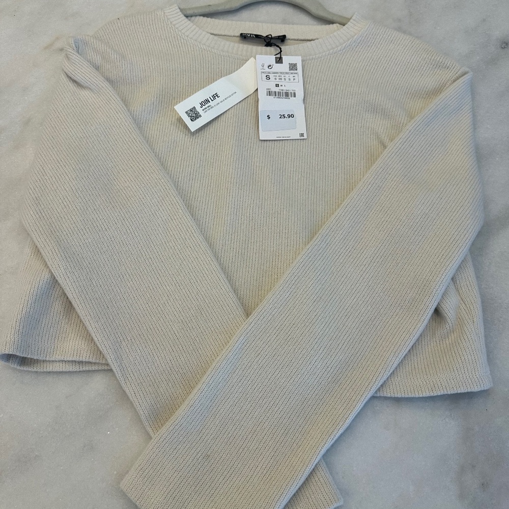 Zara Ivory cropped sweater NWT Size Small